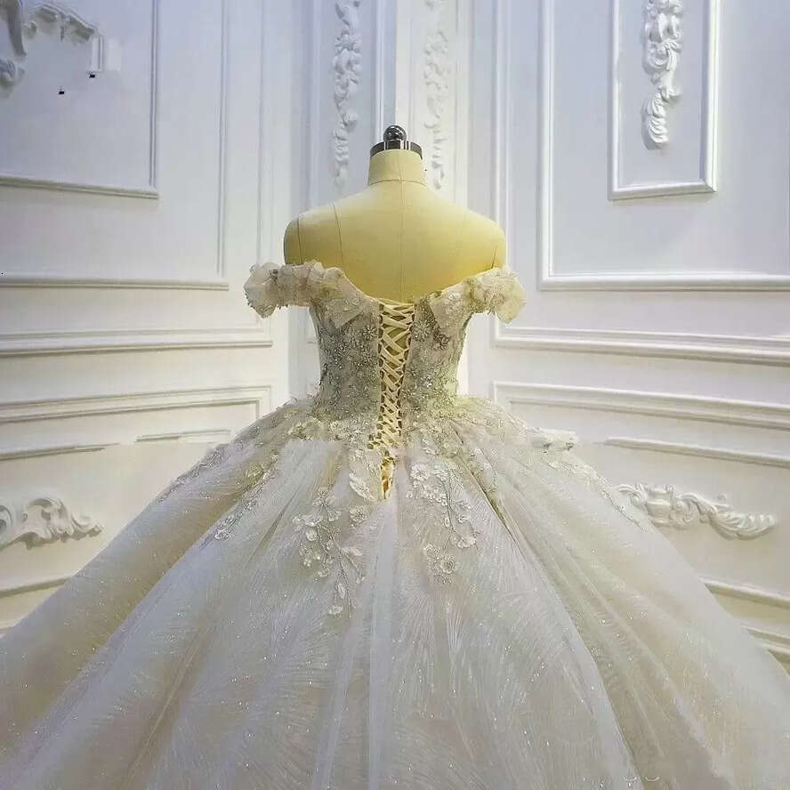 Wedding 2022 Gorgeous Ball Dresses 3D Ral Appliqued Sequins Beaded Sweep Train Custom Made Weeding Gown Bridal Dress