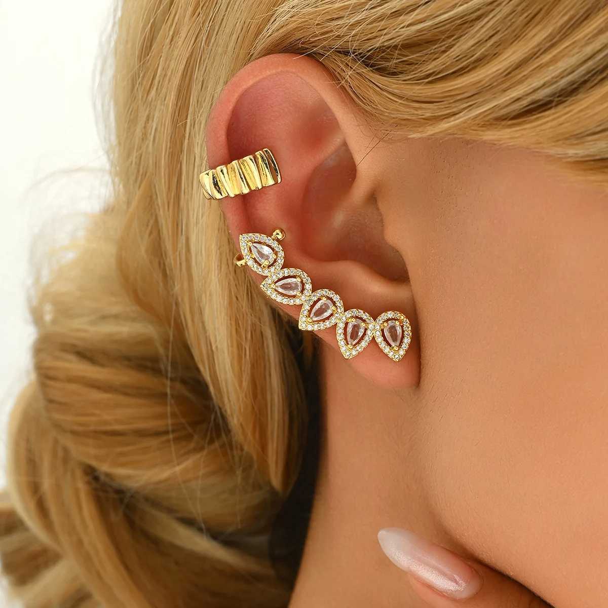 Zhongwei Fashion Charm Zircon Earrings Cufflinks Womens Fake Perforated Bone C-shaped Jewelry Accessories Wholesale W241017