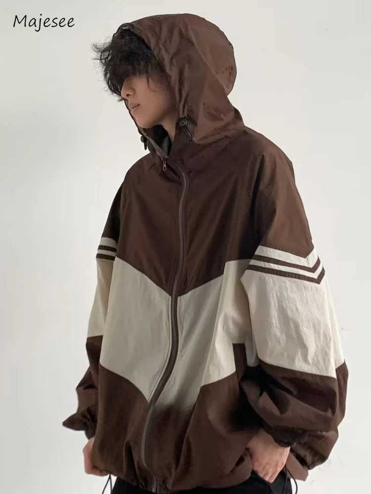 Mens jacket hoodie pocket patch color scheme is fashionable comfortable waterproof casual retro Japanese style fashionable M241017