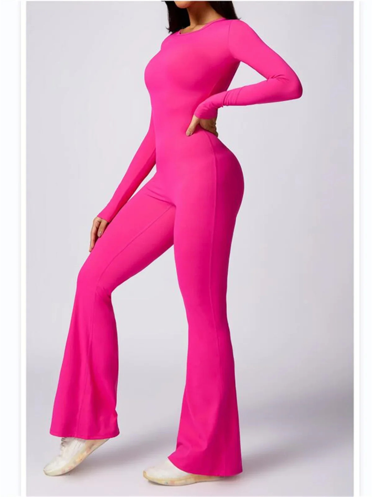 Sexy one-piece Flare yoga jumpsuit womens dance fitness long sleeved hollow backless workout gym Scrunch jumpsuit 241016