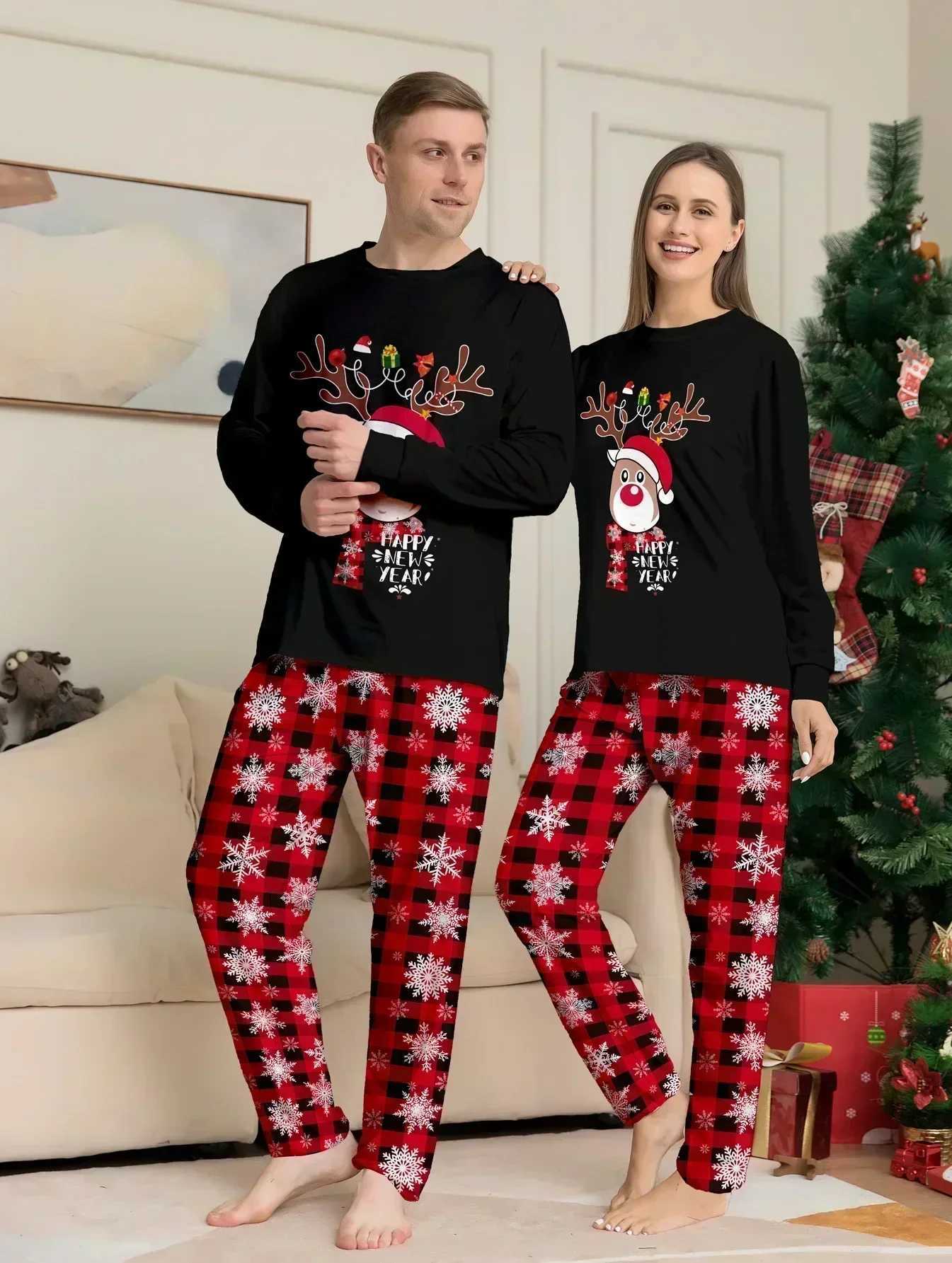 New Years clothing 2024 cartoon reindeer printing Christmas parent-child matching pajamas set boys and girls pajamas home appearance Pjs W241015