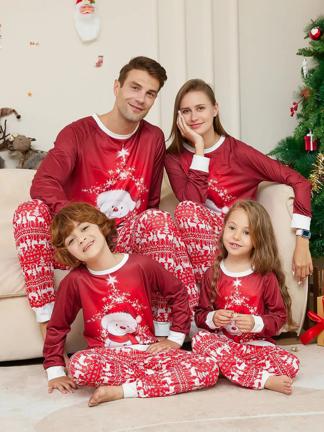 Matching Christmas Outfits for Family Cute Snowman Print Parentchild Pajamas Set Soft Warm Sleepwear Xmas Look Pyjamas 241017