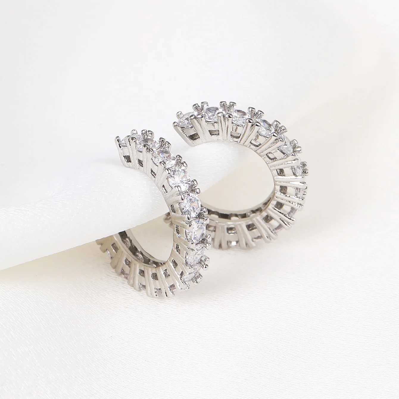 2pcs full rhinestone zircon earrings with cuffs and ear clips suitable for women non perforated C-shaped earmuffs W241017