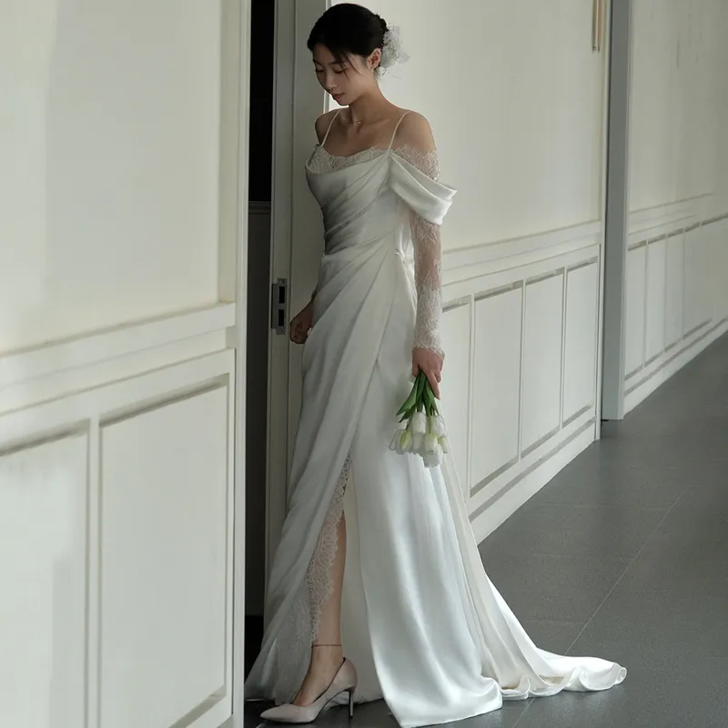 Korean Boho Lace And Satin A-Line Wedding Dress Sexy Spaghetti Side Split Long Sleeves Elegant Bridal Gowns Simple Corset Ivory Robe De Mariee