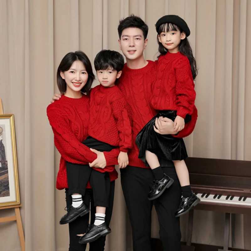 Christmas Family Matching Clothing Family Appearance Mother Son Daughter Mom Dad Clothing New Year Family Clothing Sweater W241015