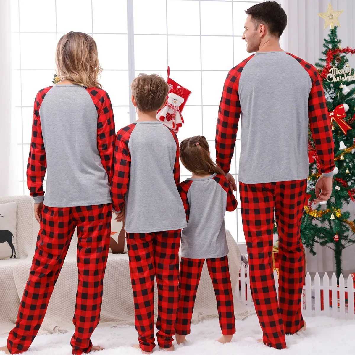 Merry Christmas Printing Pajamas New Years Clothing Family Matching Clothing Mother and Childrens Clothing Set Casual Soft Pajamas Christmas Appearanc