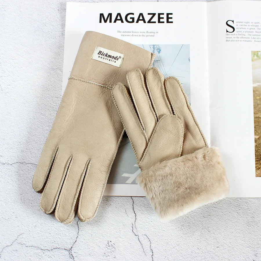 Sheepskin Fur Gloves Women Thickened Winter Warmth Outdoor Windproof Motorcycle Riding Color Leather Finger Gloves 241016
