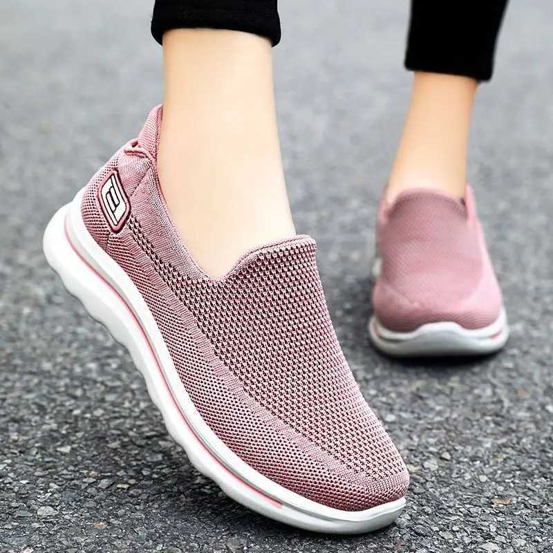 Womens summer flight woven sports shoes ultra light and comfortable vulcanized shoes womens mesh breathable sports shoes Y241017