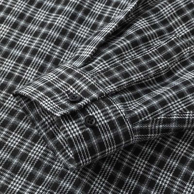 Men Shirt Plaid Flannel Retro Long Sleeve Oversized Loose Cotton Casual Male Youth Design Soft Fall Black Formal Dress Shirt LX241017