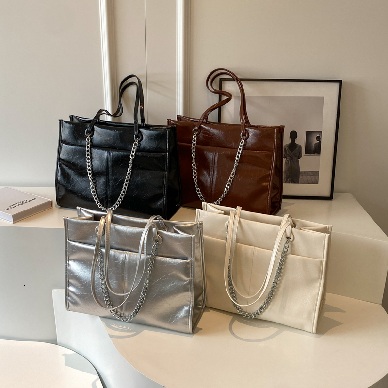 LEFTSIDE Sier Big Leather Tote Bags For Women 2023 Y2k Fashion Solid Color Shoulder Bag Female Chain Handbags