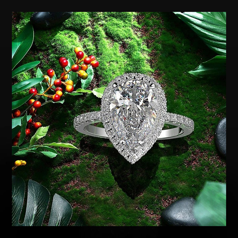 Solitaire Ring Designer Creative Sparkling Drop Shape Zircon Wedding Ring Shining Crystal 18K White Gold Diamond Ring Women's Wedding Jewelry