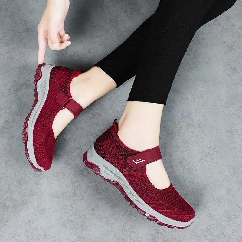 Summer womens casual shoes high-quality platform soft soled outdoor hiking shoes lightweight and anti slip fitness sports shoes Y241017