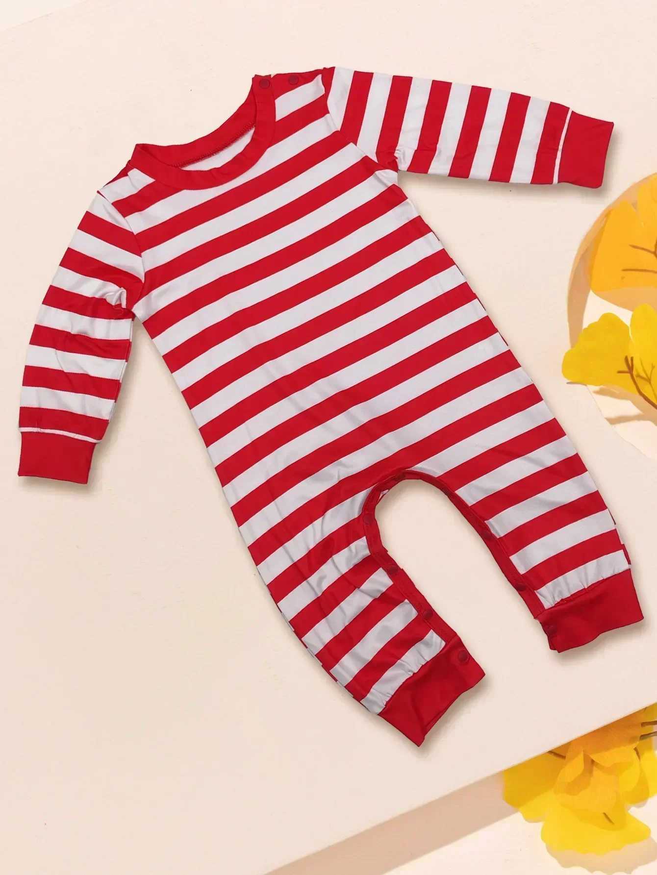 Merry Christmas Cartoon Stripe Printed Family Pajama Set Mom Dad Child Matching Clothing Set Baby Dog jumpsuit W241015