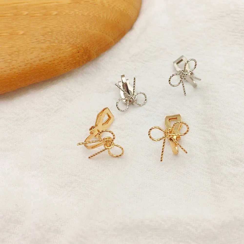 Fake perforated gold bow clip on earrings cute small geometric earrings with cuffs earrings without perforations womens metal jewelry W241017