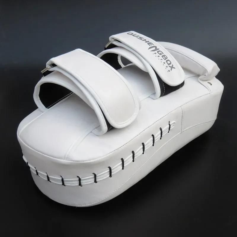 PU Leather Kickboxing Target Professional Curved Boxing Muay Thai Hand Target Arts Taekwondo Karate Training Punching Pads 241016