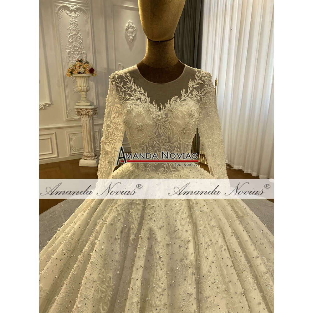 Long Sleeve Pearls Lace Wedding Dress
