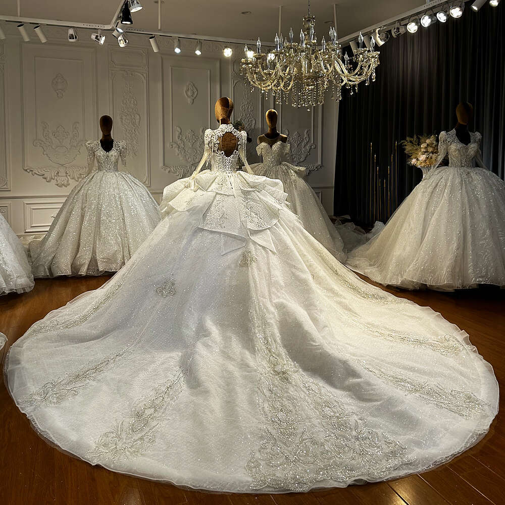 Amanda Novias Real Pictures Lace Wedding Dress R001