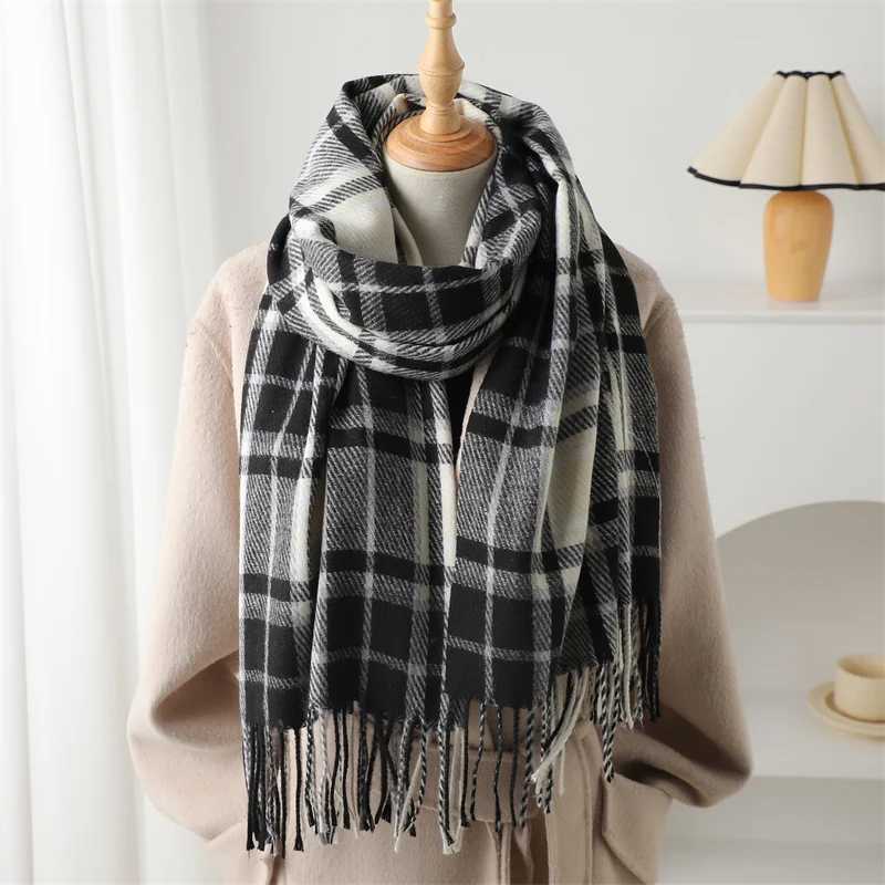 Fashion Japanese Korean style winter plain weave cashmere and other blankets thick scarves warm cashmere shawls tassel raincoats Stolls X241017
