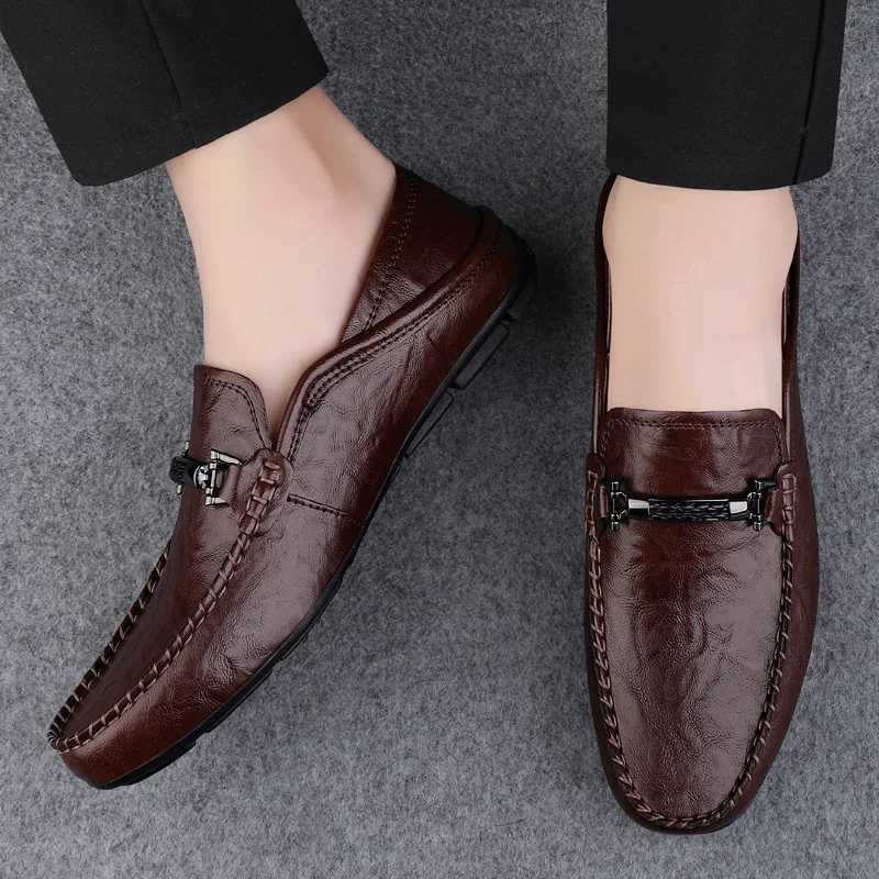 Men Breathable Casual Summer Shoes Hollow Out Mens Driving Shoes High Quality Male Business Shoes 2023 Genuine Leather LoafersXJ250118