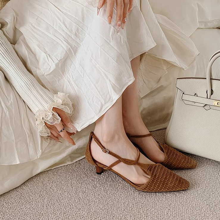 Vintage Style High Heel Woven Dress Shoes: Simple Elegance in Triple Black & Brown 7894