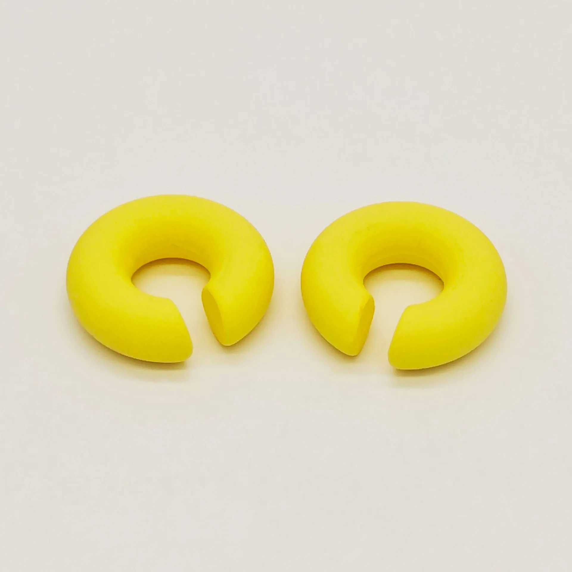 2.5x2.5cm C-shaped earrings in Europe and the United States popular candy colors no ear holes ear bone clips acrylic female ear clips W241017