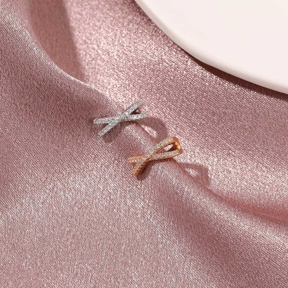 2023 Punk Metal Zircon Earrings Cufflinks Female Non Perforated C-shaped Geometric Small Earrings Clip Jewelry W241017