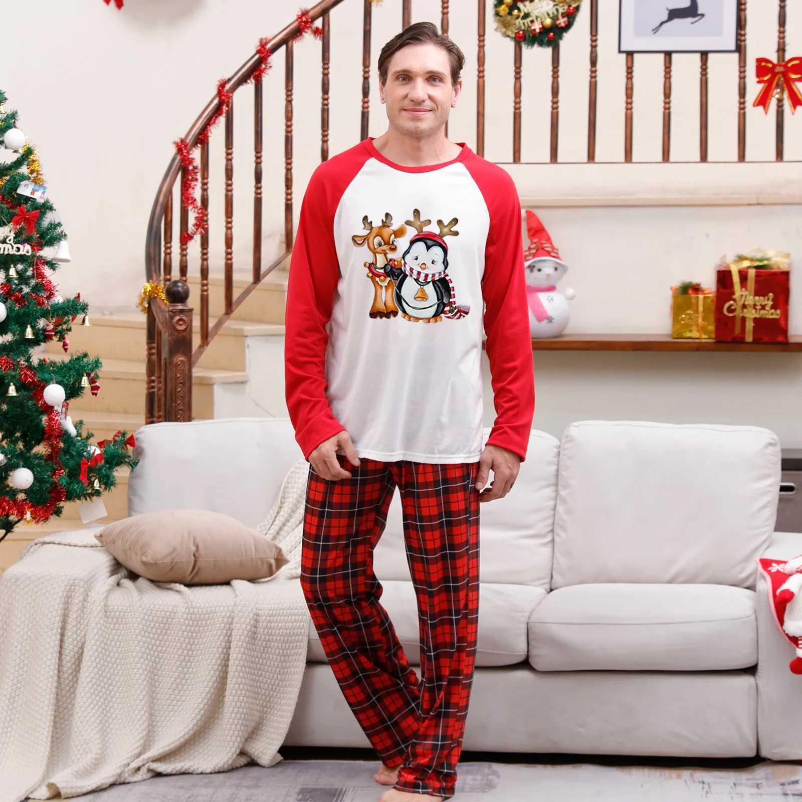 2024 New Christmas Pajama Set Cartoon Print Mom Daughter Dad Son Matching Set 2-piece Cute Soft Pajama Family Appearance W241015
