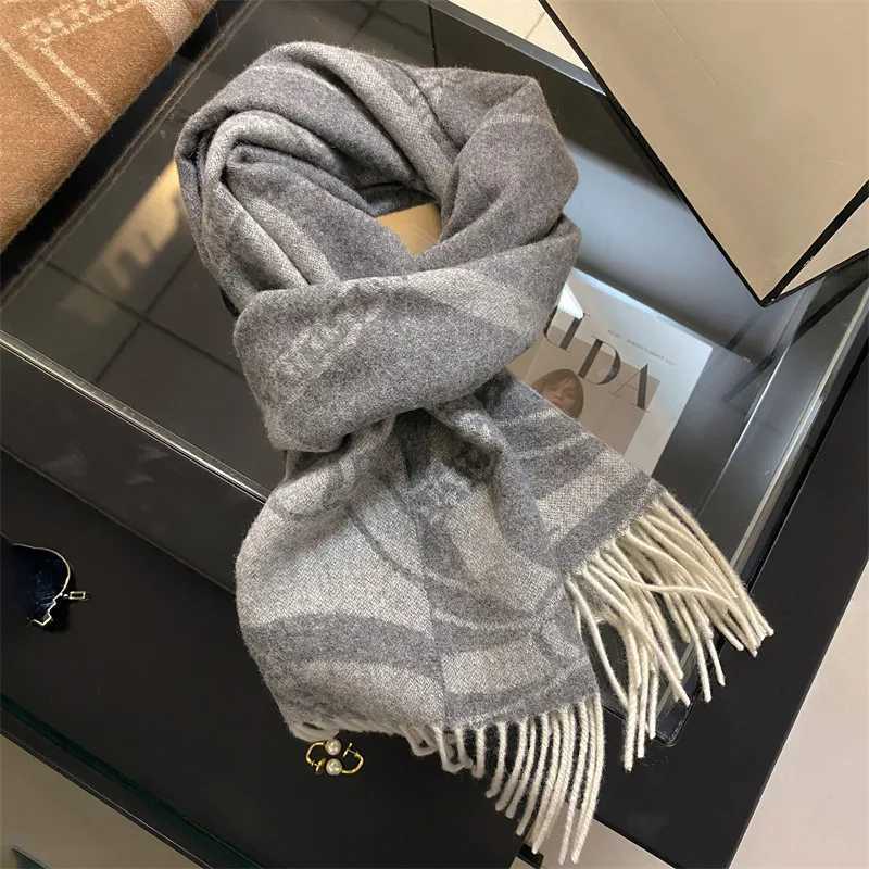 New 100% wool winter scarf suitable for warm and long-lasting cashmere scarves headscarves solid womens shawls Fem Pashmina Bandana scarves X241017
