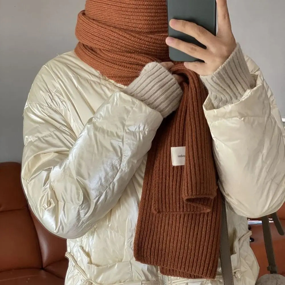 Home>Products> Year>Wool Scarf>Winter Knitted Scarf 241017