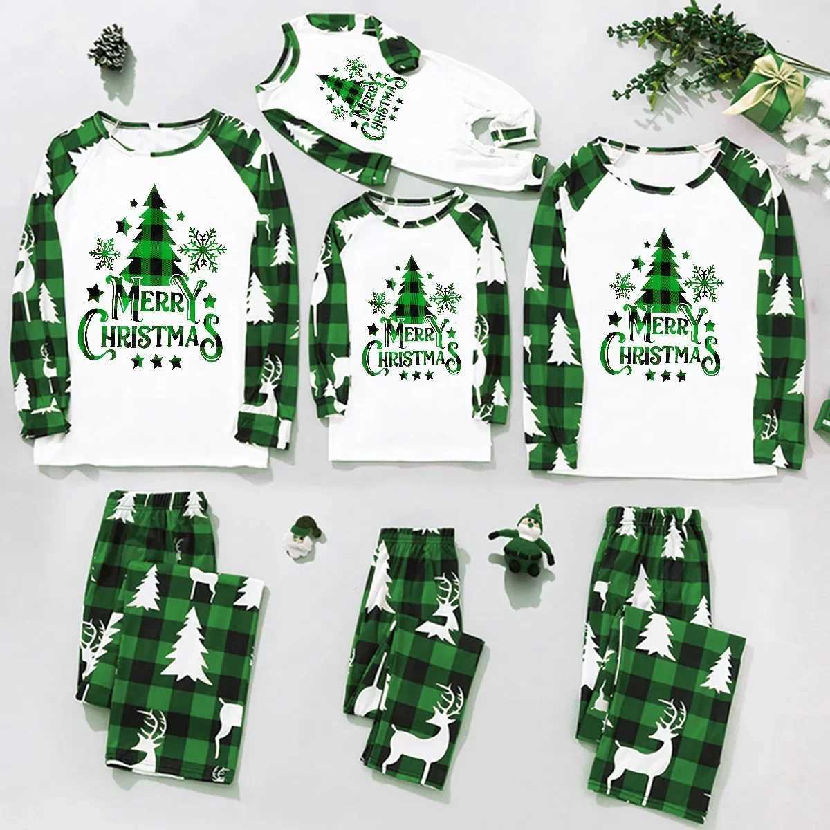 Merry Christmas green printed pajamas matching outfits for mom daughter dad and son baby and dog jumpsuit W241015