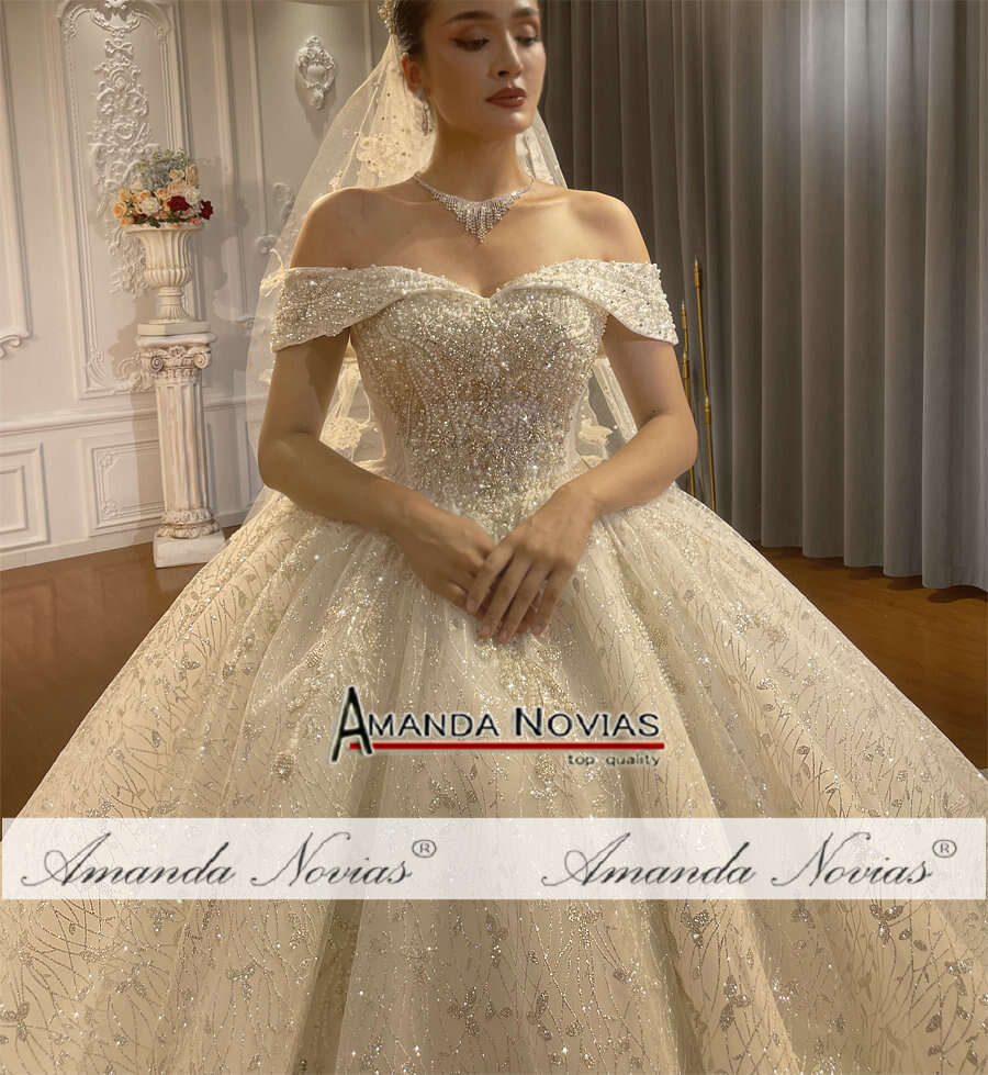 Off The Shoulder Straps Lace Wedding Dress With Small Train