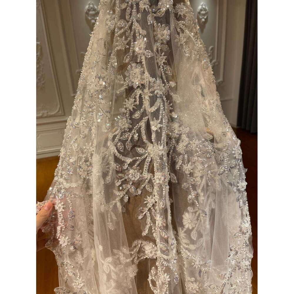 Custom Made Shinny Tulle Veil With Beading Lace Wedding Veils