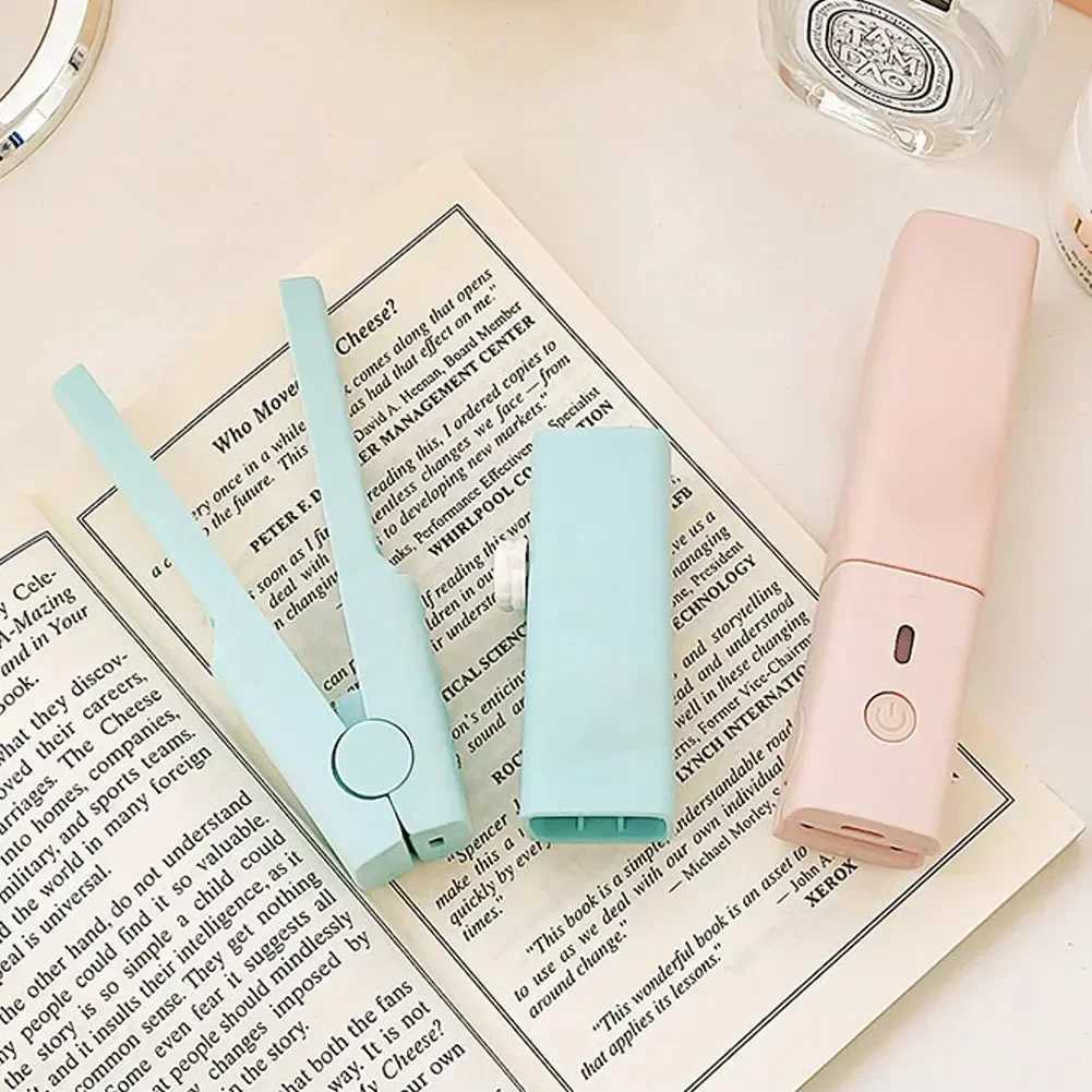 Mini Hair Straightener Clipboard Small Power Plug Curling Hair Straight Hair Girls Air Bangs Portable Hair StraightenerXJ241016