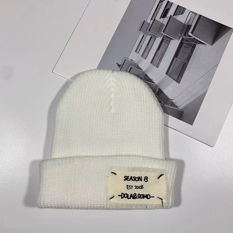 Fall Winter Knitted Beanies for Couples - Chic, Versatile Headwear