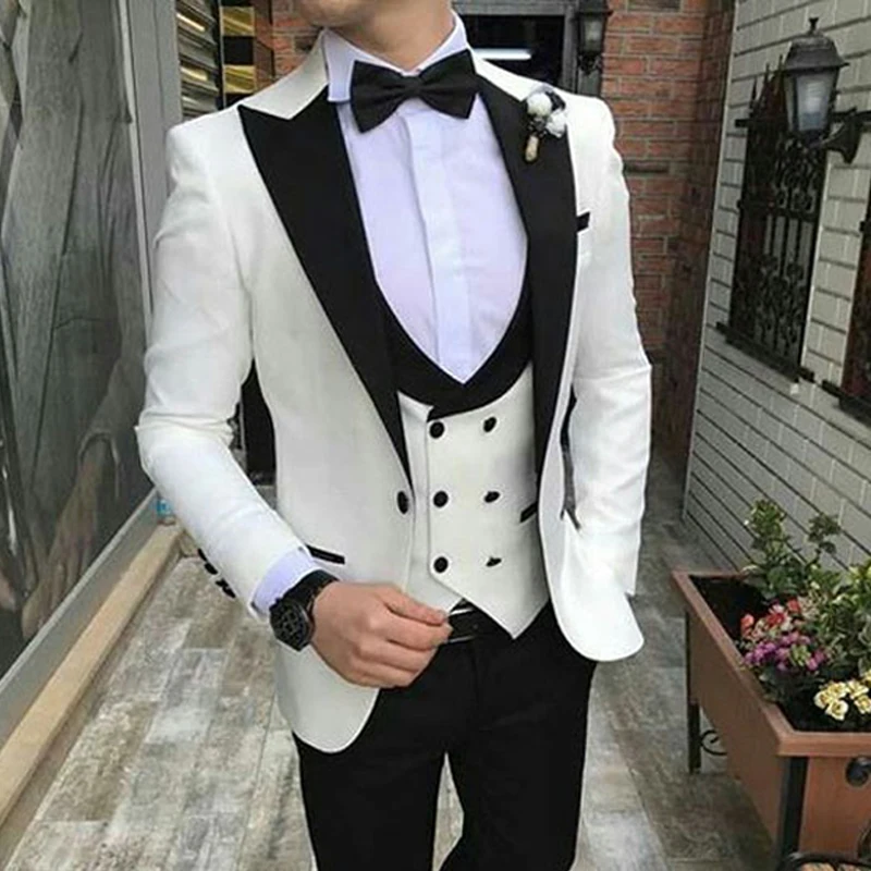 Slim Fit Formal Men Suits 3 Piece Wedding Tuxedo with Peaked Lapel Custom Jacket Vest Pants Male Fashion Groom Costume