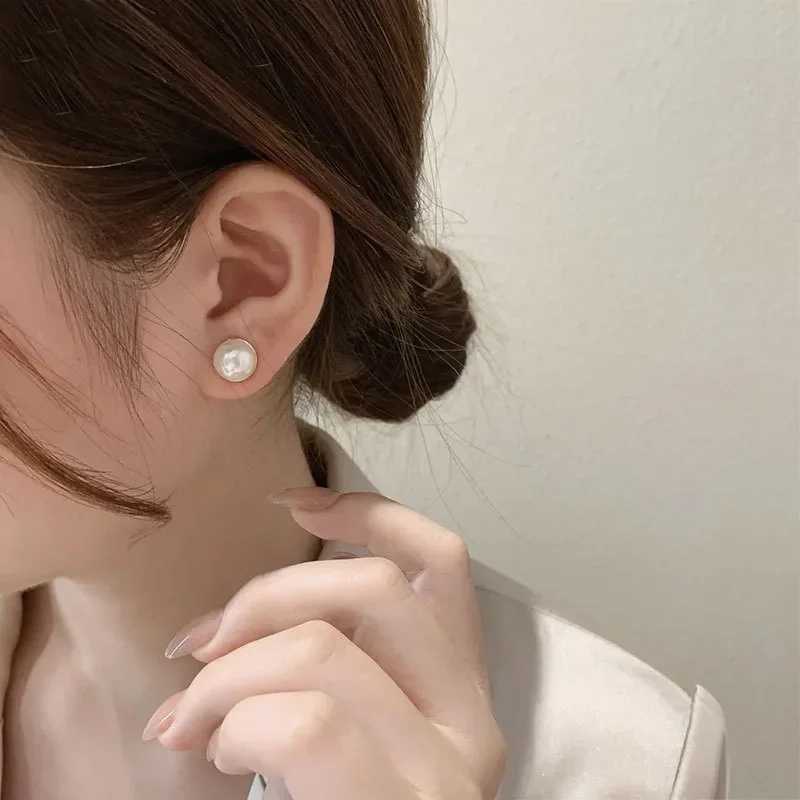 Korean fashion simulation womens magnetic pearl earrings new trend magnetic non perforated earring clip party jewelry W241017