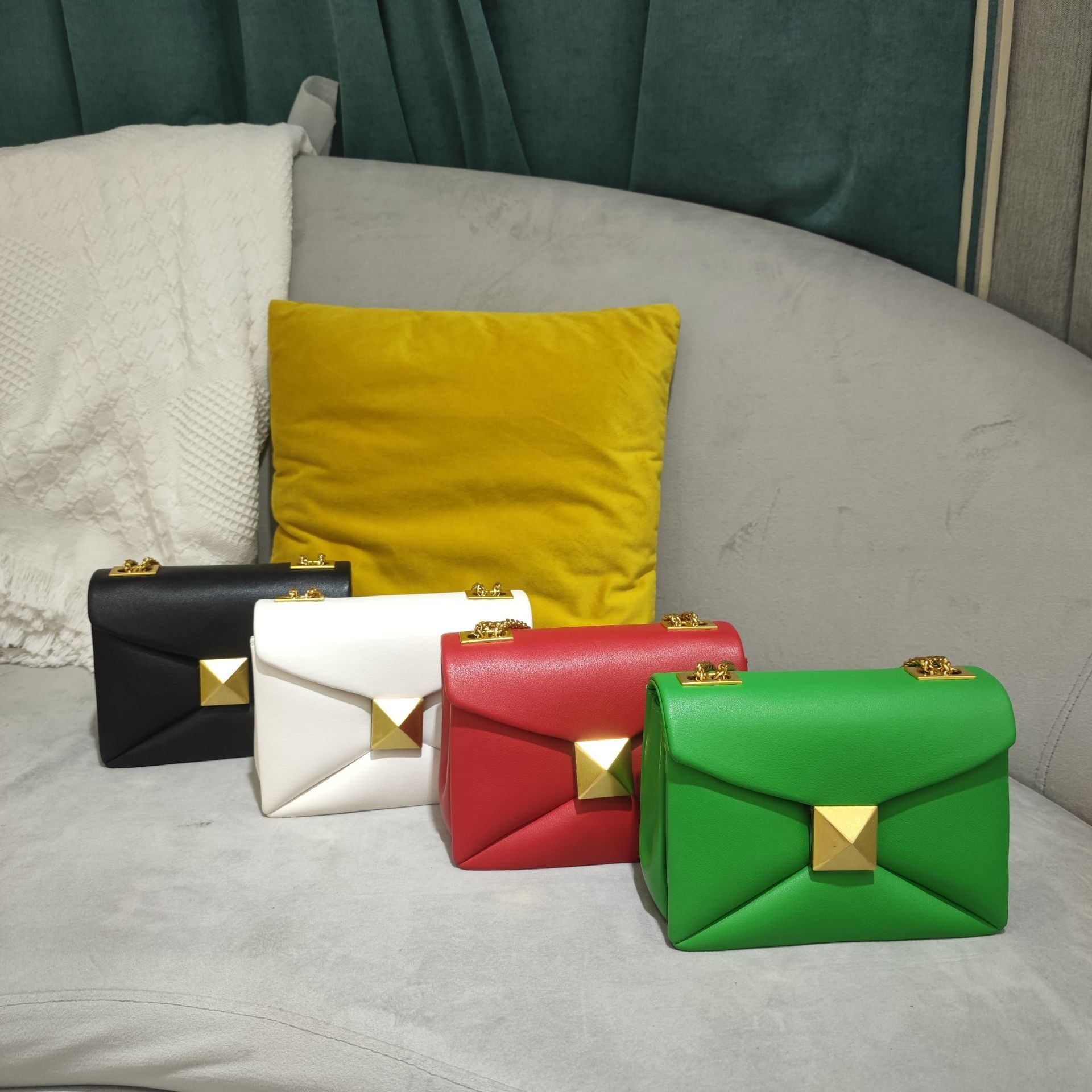 Cowhide Designer Leather Handbag Golden Big Rivet Chain Shoulder Small Purse Fashion Green Tote Bag Crossbody Women