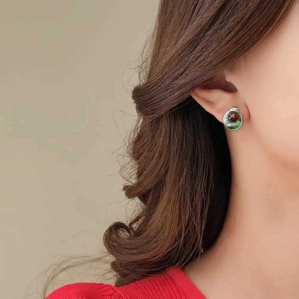 1 pair of fashionable womens clip earrings fully matched anime jewelry lightweight womens role-playing animal polka dot party earrings W241017