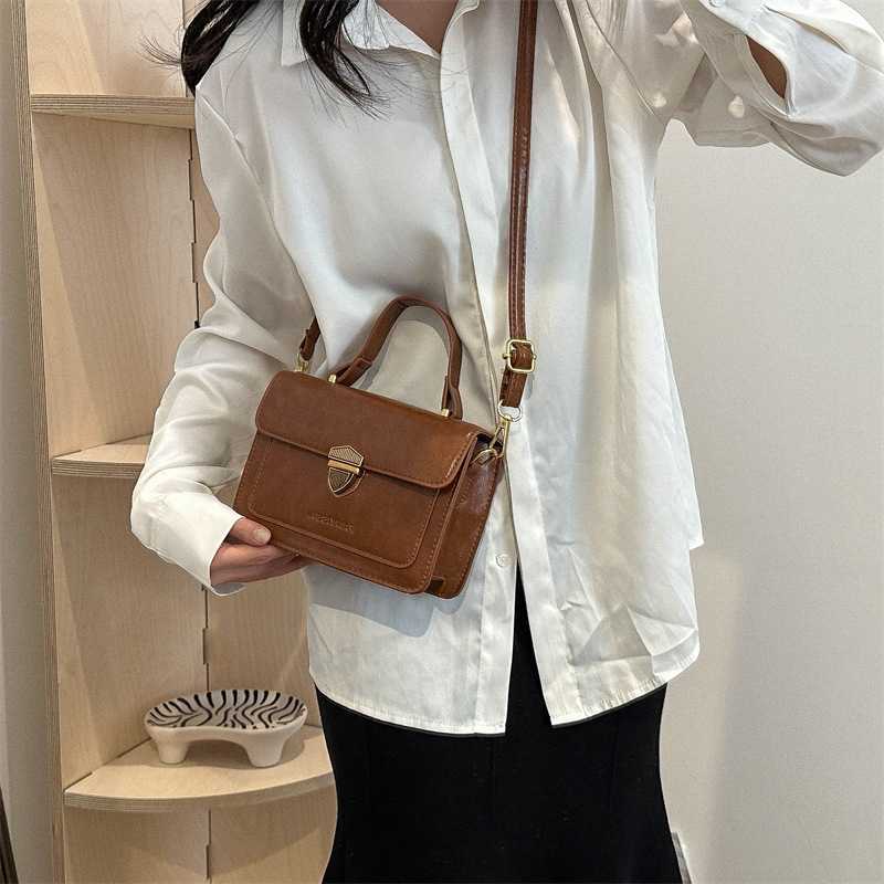 2024 New Style Womens Bag with High Quality Versatile Fashion Single Shoulder Crossarm Exquisite Underarm Commuter Handbag Y241017