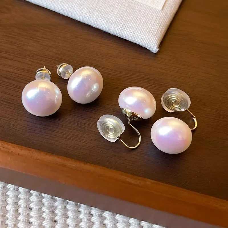 Vintage white pearl earrings new French ear clips fashionable mosquito coil holder womens earlobe free jewelry accessories gifts W241017