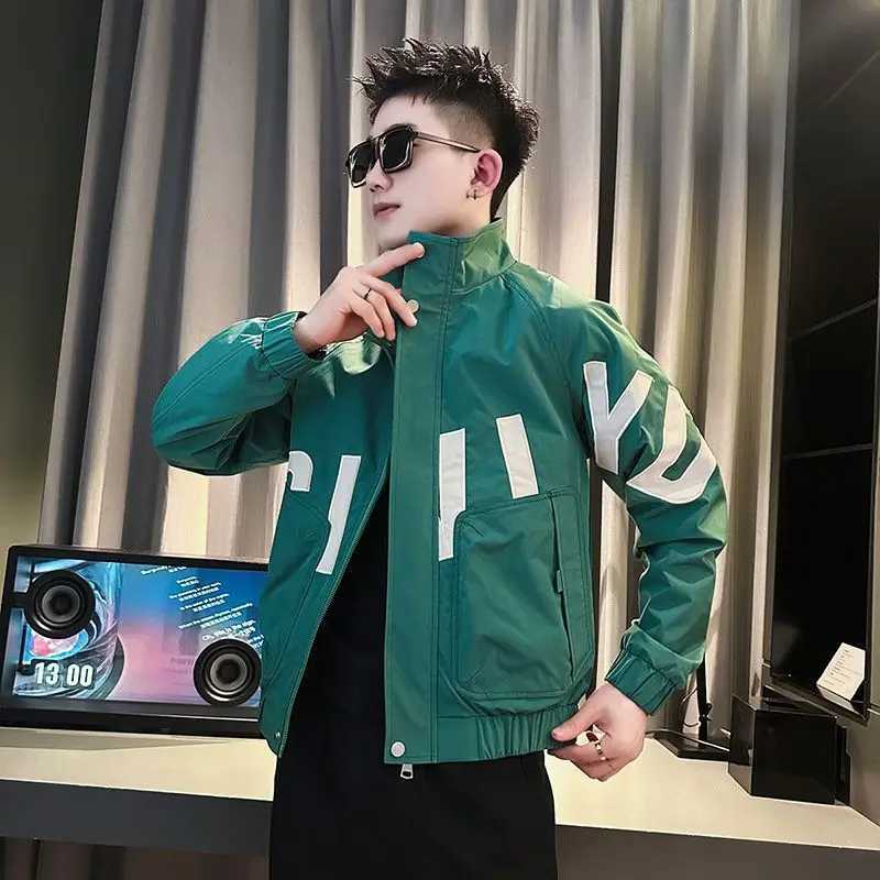 Spring and Autumn Mens Cargo Jackets Zip V Mens Green Y2k Korean Review Many Joker Fashion Clothing Aesthetics M241017