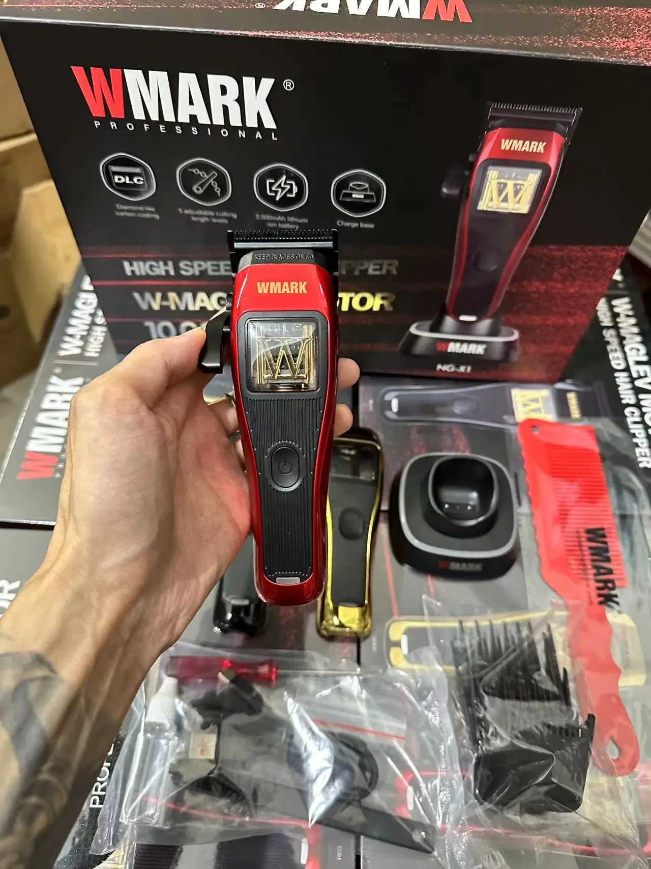 WMARKs new NG-X1 mens hair clip with 10000 RPM magnetic caliper and 3-color replaceable charging base W241017