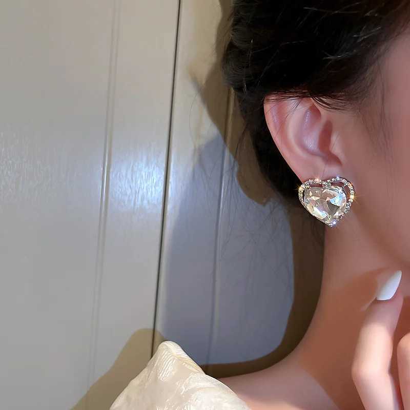 Heart Crystal Clip Earrings for Women Bijoux Non Perforated Geometric Rhinestone Earrings Declaration Jewelry W241017