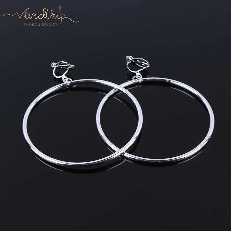 Classic geometric round clip earrings without perforations metal simple large earrings suitable for womens parties minimalist fashion jewelry W241017