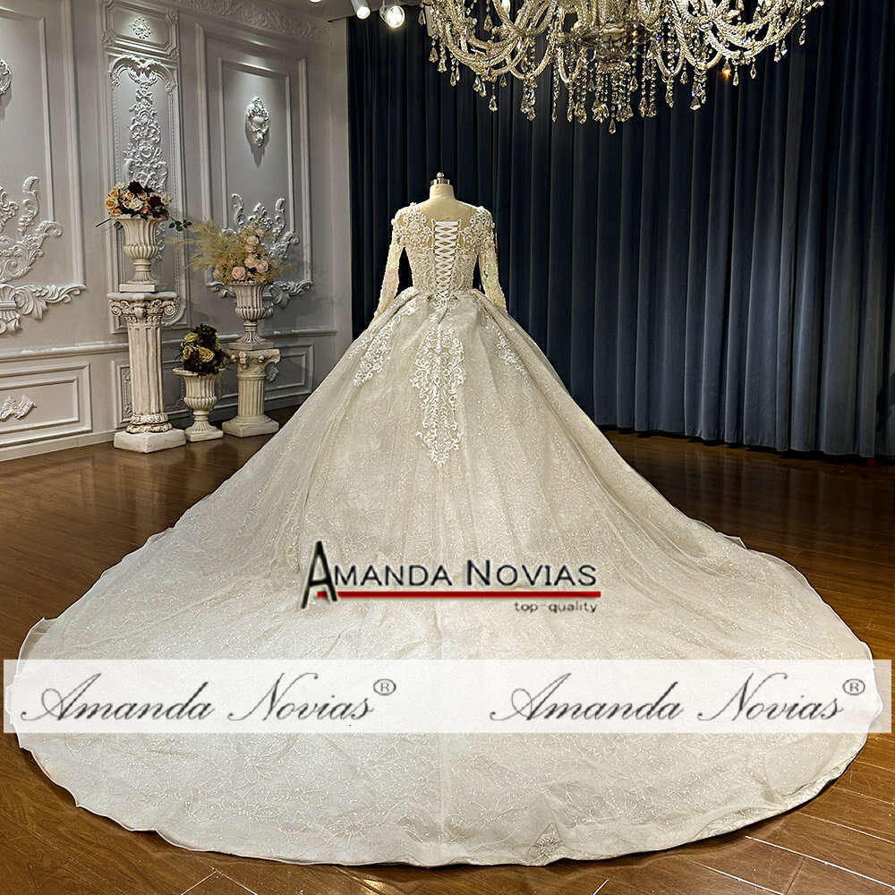 Sleeves Bridal Dresses With 150cm Long Train