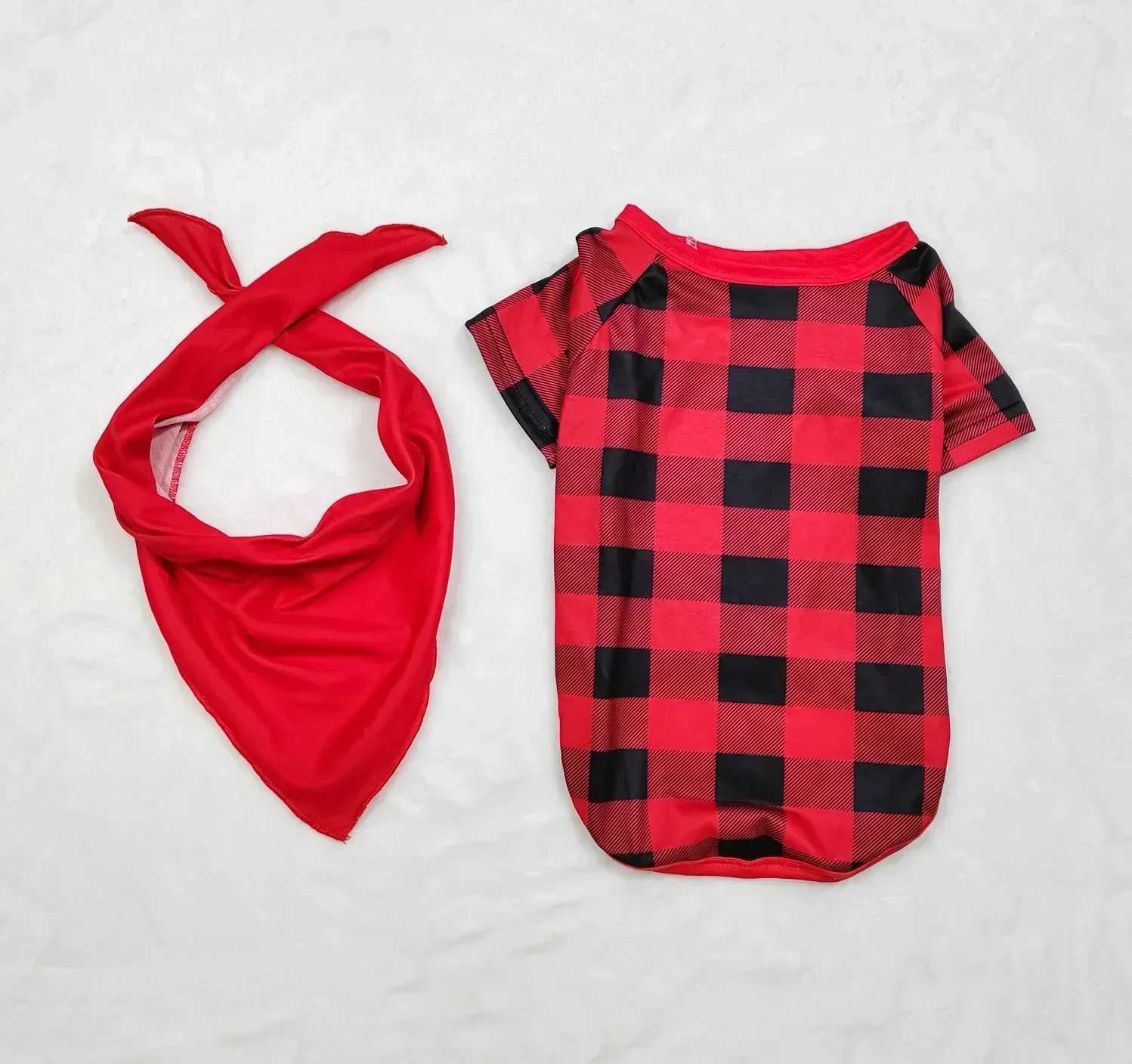 Christmas Family Appearance Set Santa Claus Printing Mom Daughter Dad Son Baby and Dog Matching Clothing Christmas Pajama Set Cute Soft Pajamas W24101