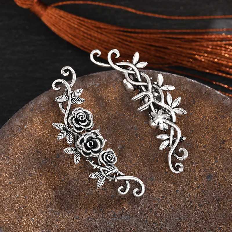 Huitan Aesthetic Flowers Clip Earrings Womens Rose Flower Climbing Earrings Fake Cuff Perforation Retro Elegant Womens Party Jewelry W241017