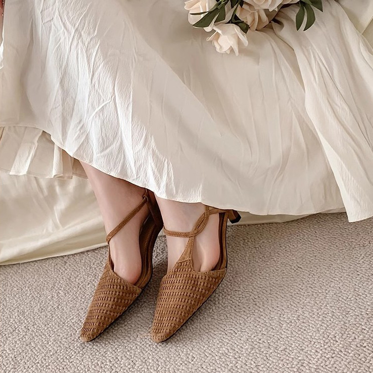 Vintage Style High Heel Woven Dress Shoes: Simple Elegance in Triple Black & Brown 7894