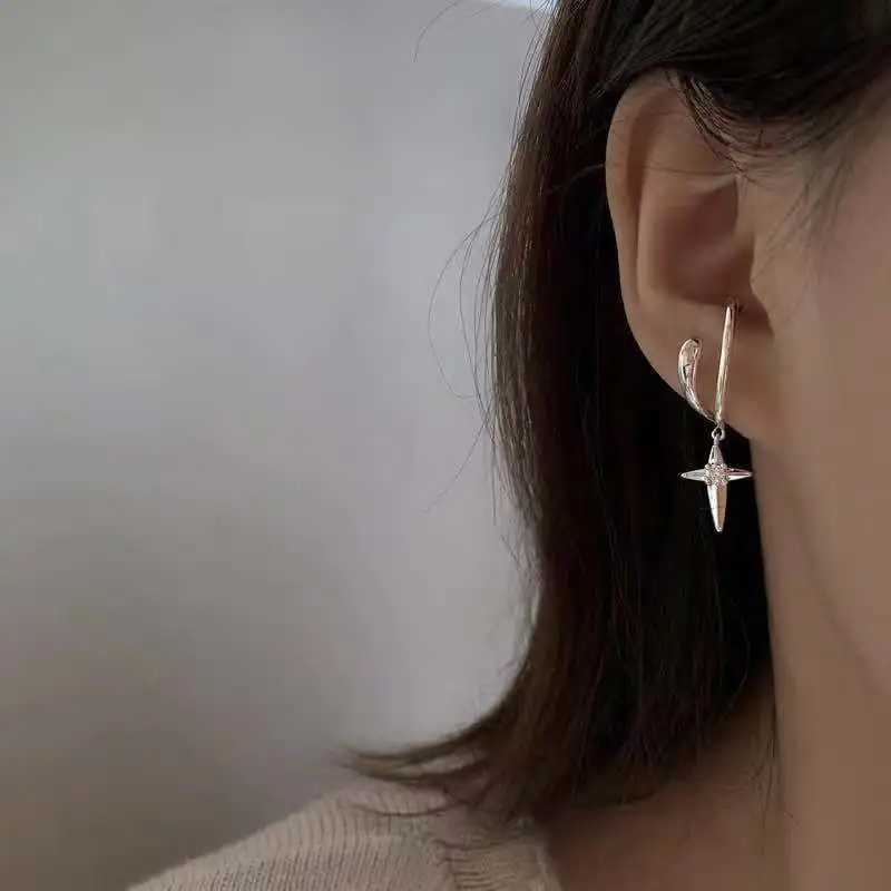 Personalized celebrity clip earrings for womens fashion simple cartoon style no perforation earrings adjustable cuffs jewelry gifts W241017