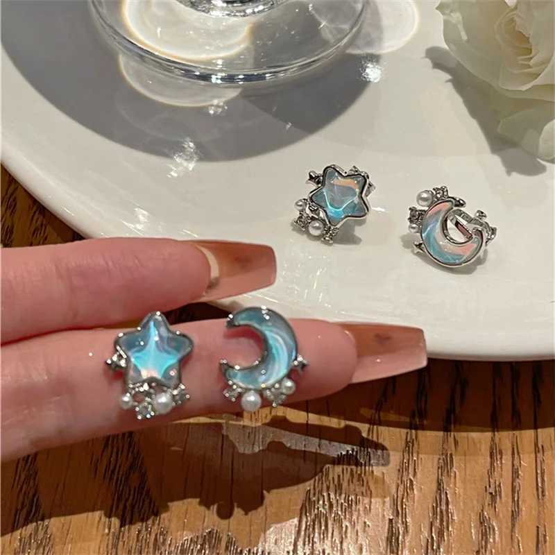 Niche Design Asymmetric Xingxing Pearl Earclip Earrings 2023 Blue Moon Star Clip Earrings Non Perforated Women W241017